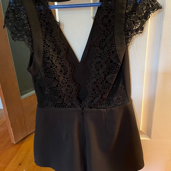 Black Romper, Backless/Lace - Picture 2 of 4